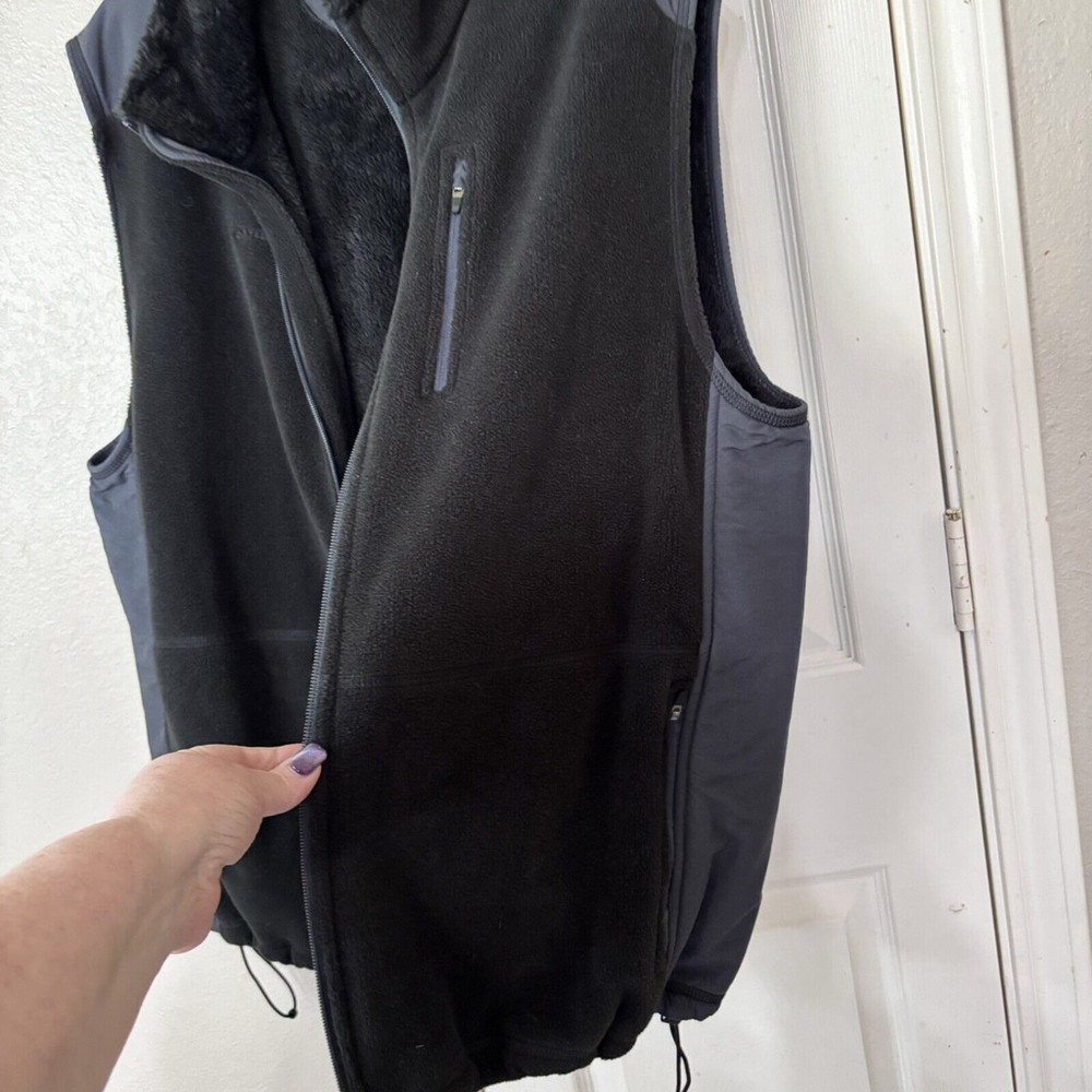 Orvis Men's XL Warm Black Fleece And Fur Lined Zip Vest 3 Pockets in Front - Picture 7 of 10